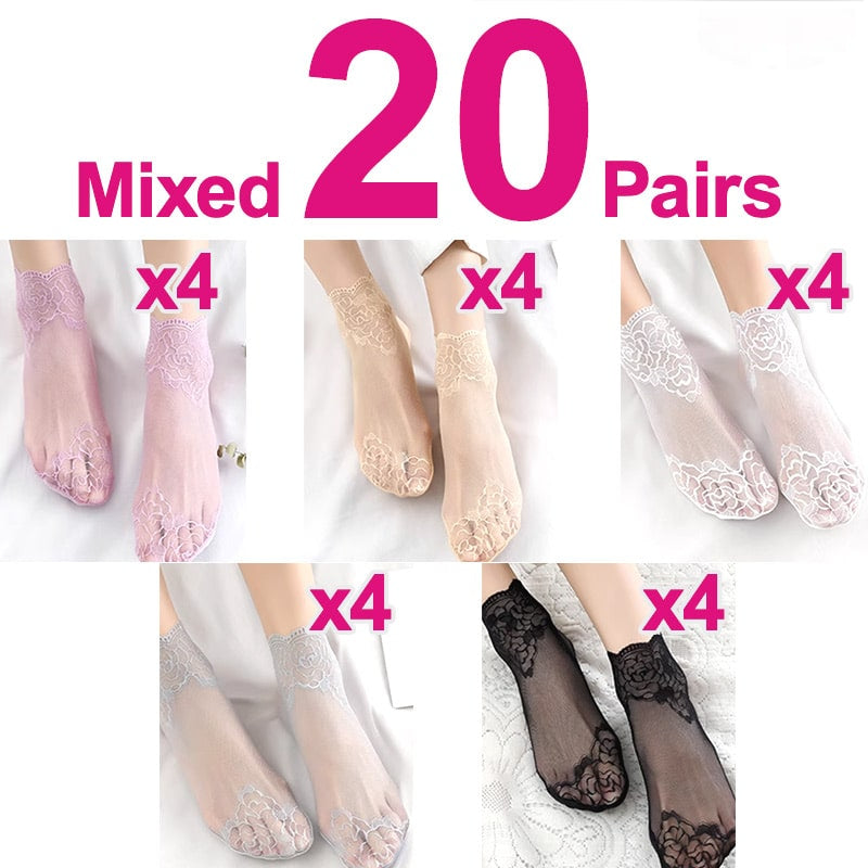 Boat socks with floral border