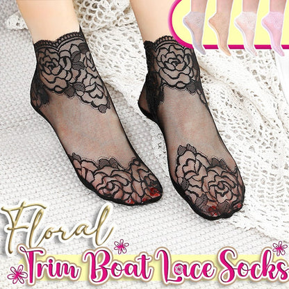Boat socks with floral border